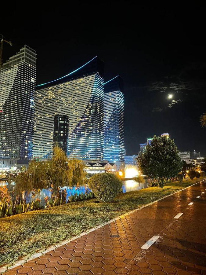 Orbi City Tower Батуми Экстерьер фото